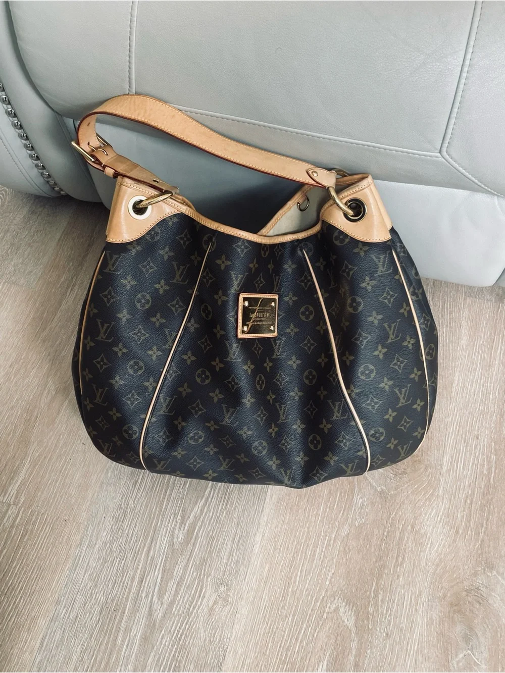 Authentic Louis Vuitton Galliera  GM